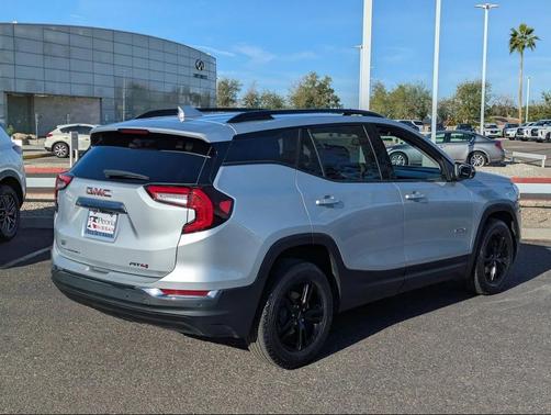 2022 GMC Terrain AWD AT4