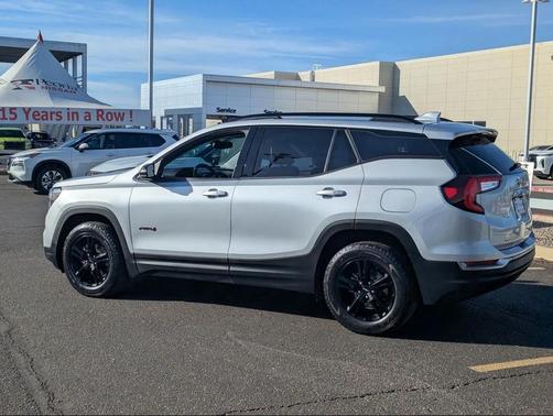 2022 GMC Terrain AWD AT4