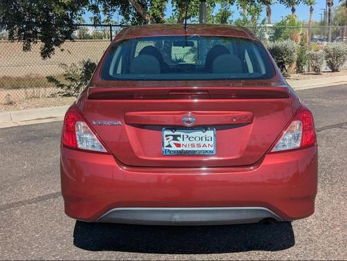 2017 Nissan Versa 1.6 S+