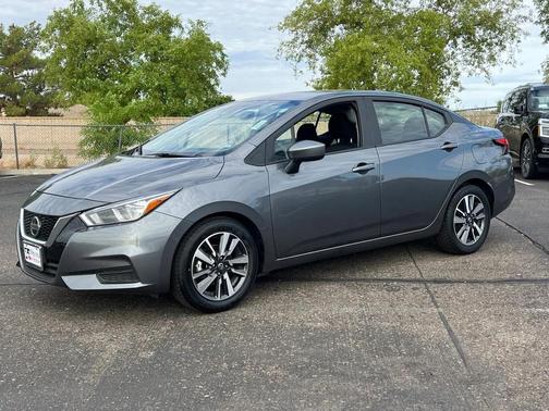 2022 Nissan Versa 1.6 SV