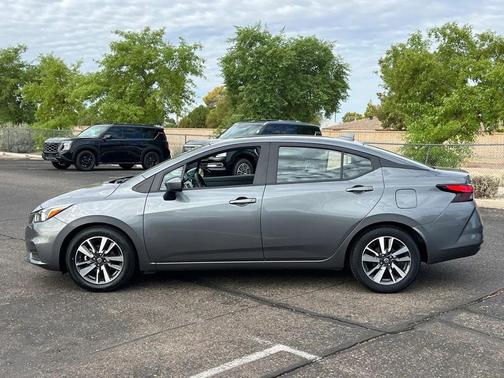 2022 Nissan Versa 1.6 SV