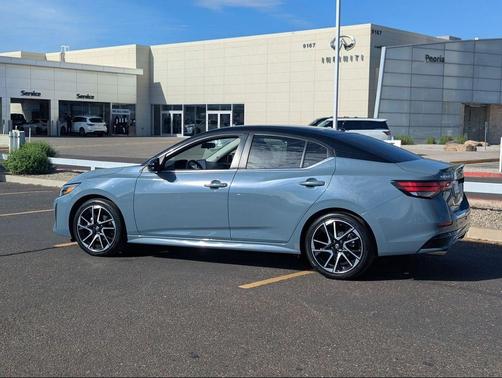 Atlantic Gray Metallic/Super Black 2025 Nissan Sentra SR