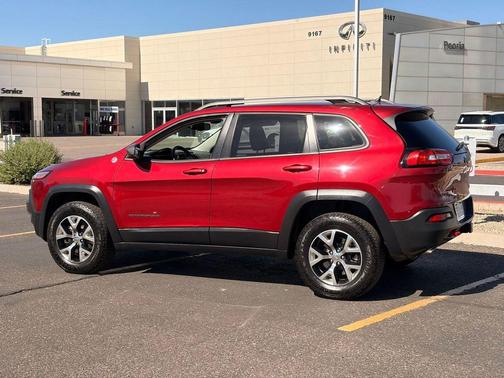 Deep Cherry Red Crystal Pearlcoat 2015 Jeep Cherokee Trailhawk