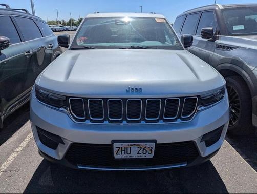 2023 Jeep Grand Cherokee Laredo