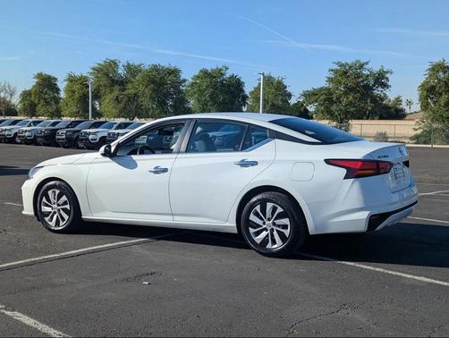 2023 Nissan Altima S FWD