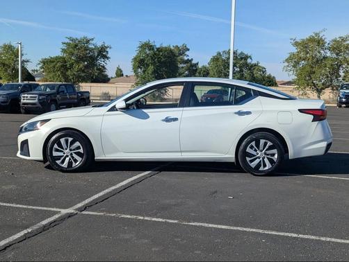 2023 Nissan Altima S FWD