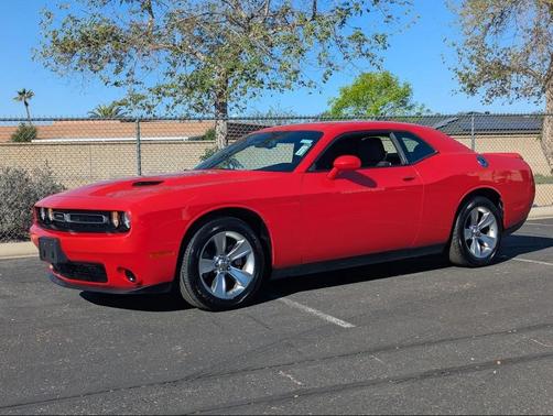 2022 Dodge Challenger SXT
