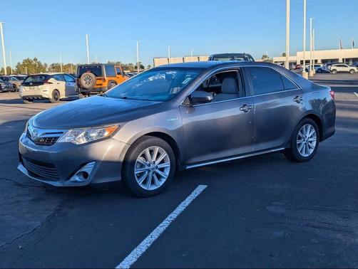2014 Toyota Camry Hybrid XLE
