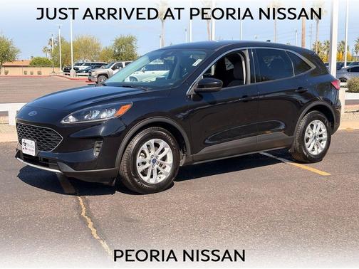 Black Metallic 2021 Ford Escape SE