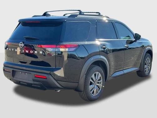 2025 Nissan Pathfinder SV FWD