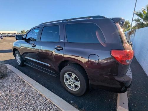 2016 Toyota Sequoia SR5