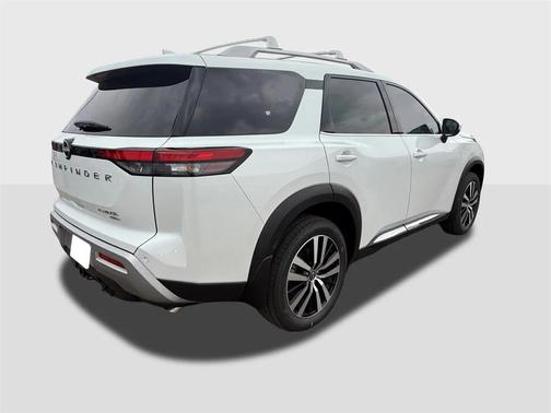 2025 Nissan Pathfinder Platinum 4WD
