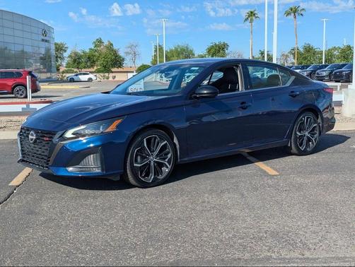 2023 Nissan Altima SR FWD