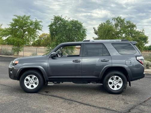 2023 Toyota 4Runner SR5
