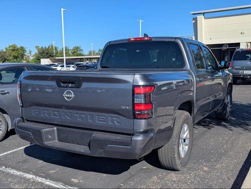 2024 Nissan Frontier SV