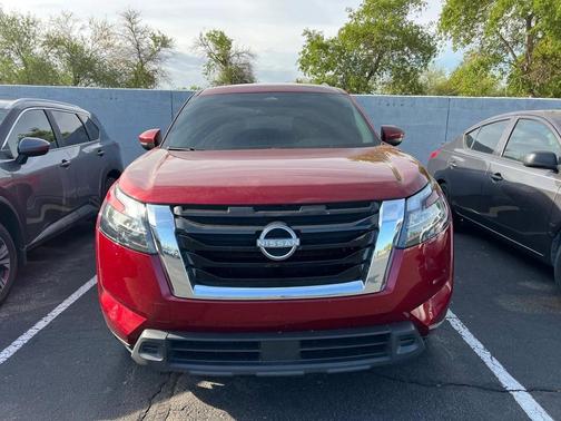 2024 Nissan Pathfinder SV FWD