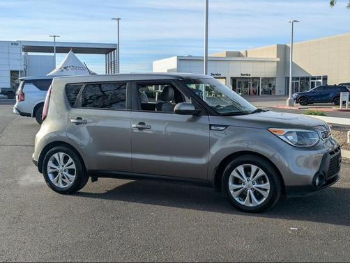 2015 Kia Soul +