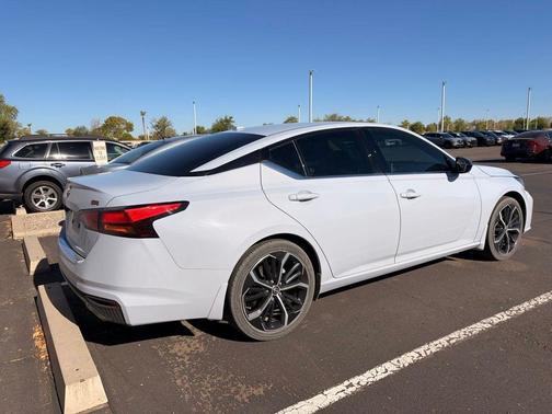 Gray Sky Pearl 2023 Nissan Altima SR FWD