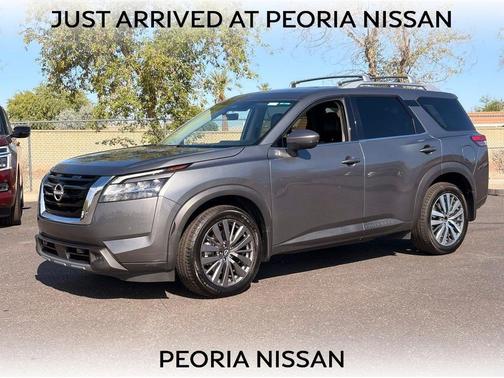 Gun Metallic 2024 Nissan Pathfinder SL FWD