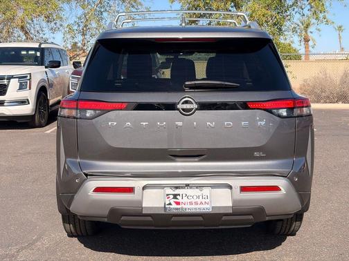 Gun Metallic 2024 Nissan Pathfinder SL FWD