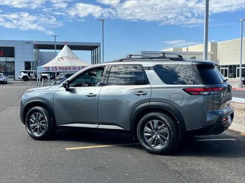 2022 Nissan Pathfinder SV 2WD