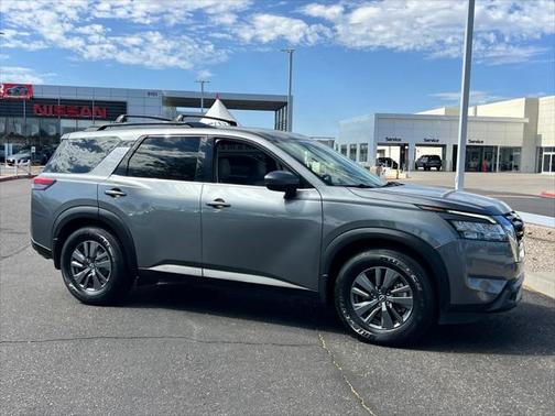 2022 Nissan Pathfinder SV 2WD