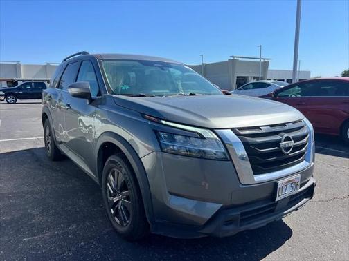 2022 Nissan Pathfinder SV 2WD