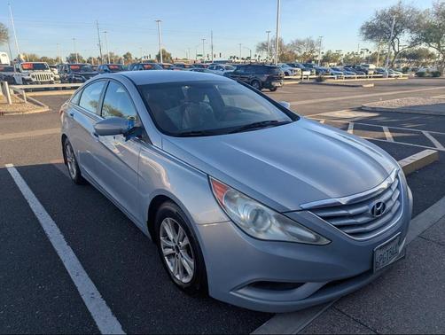 2011 Hyundai SONATA GLS