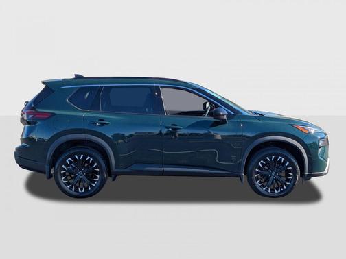 Obsidian Green 2026 Nissan Rogue Dark Armor