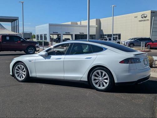 2016 Tesla Model S 70D