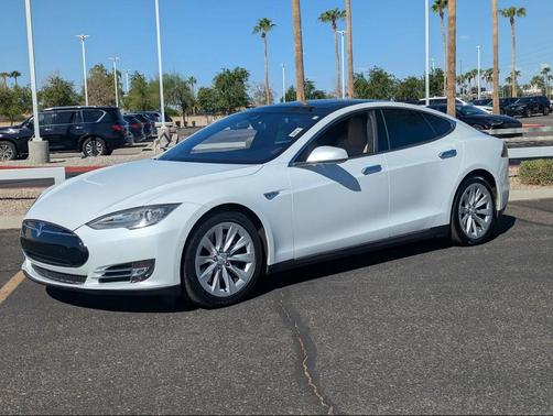 2016 Tesla Model S 70D