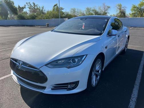 2016 Tesla Model S 70D