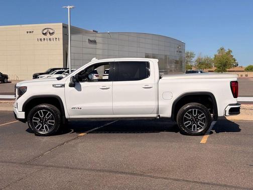 Summit White 2025 GMC Sierra 1500 AT4