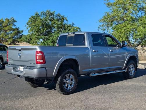 2019 RAM 2500 Laramie Crew Cab 4x4 6'4' Box