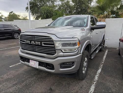 2019 RAM 2500 Laramie Crew Cab 4x4 6'4' Box