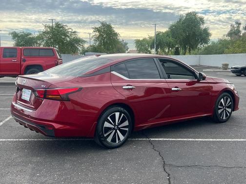 2022 Nissan Altima 2.5 SV
