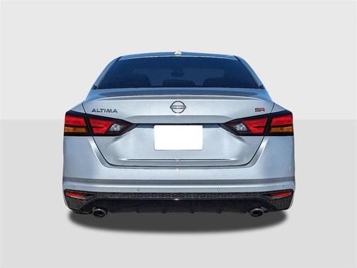 2025 Nissan Altima SR FWD