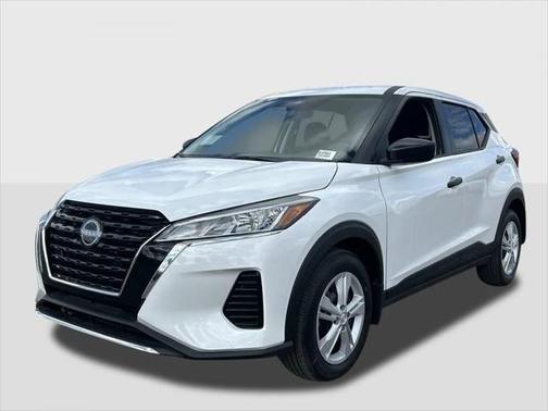 2025 Nissan Kicks S