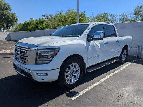 2020 Nissan Titan SL