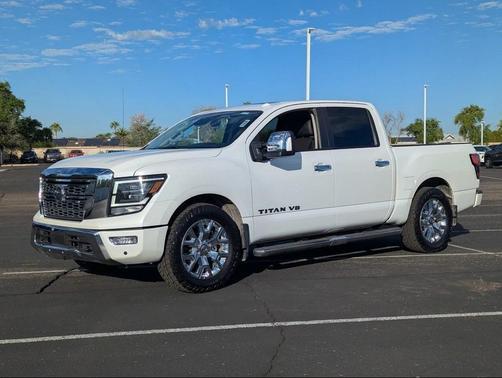 2020 Nissan Titan SL