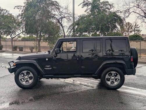 2016 Jeep Wrangler Unlimited Sahara