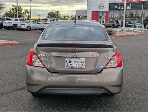 2015 Nissan Versa 1.6 SV