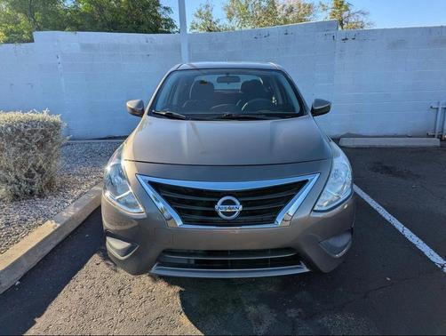 2015 Nissan Versa 1.6 SV