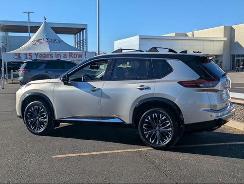 2025 Nissan Rogue Platinum