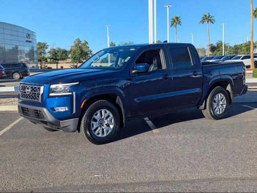 2022 Nissan Frontier SV