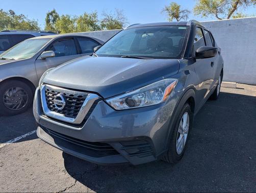 Gun Metallic 2019 Nissan Kicks S