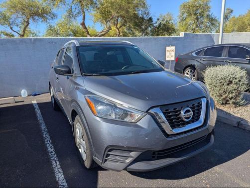Gun Metallic 2019 Nissan Kicks S