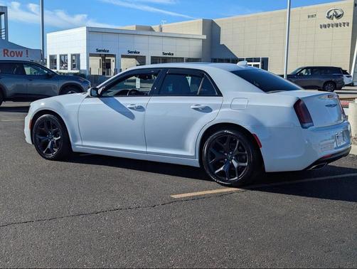 2022 Chrysler 300 S