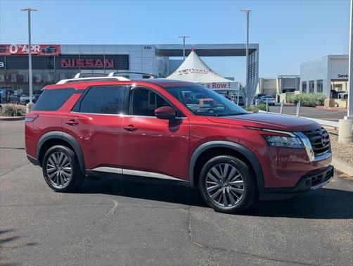 2023 Nissan Pathfinder SL FWD
