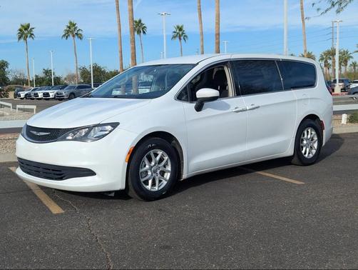 2017 Chrysler Pacifica LX